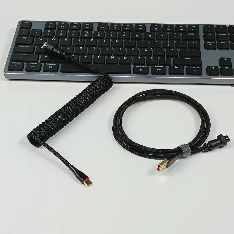 כבל ספירלי Type-C בעיצוב פרימיום למקלדות 1.5 מטר Mobeess
