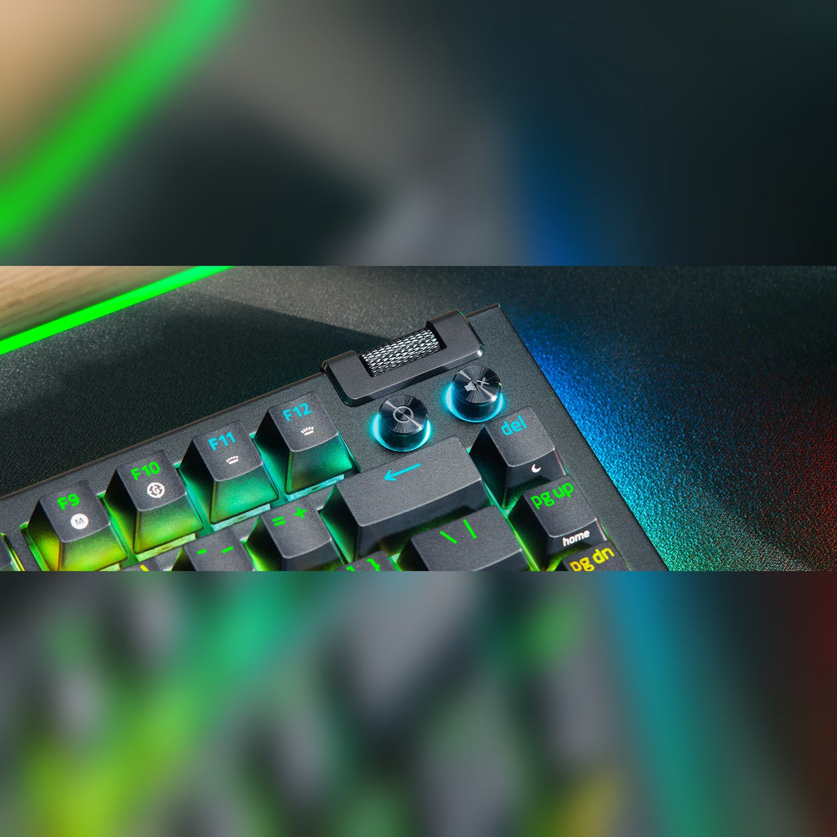 מקלדת גיימינג מכנית Razer BlackWidow V4 75% – תמונה 7