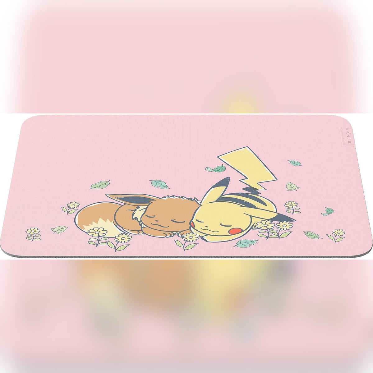 משטח לעכבר Razer Gigantus V2 Medium Pikachu & Eevee Edition – תמונה 6
