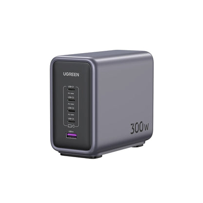 מטען שולחני UGREEN 300W עם 4×USB-C ו-USB-A – תמונה 1